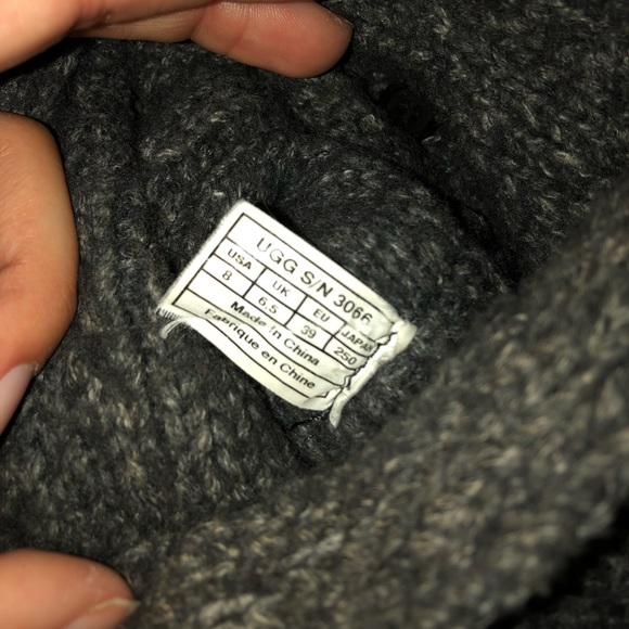 Knit Ugg Boots - Picture 3 of 3